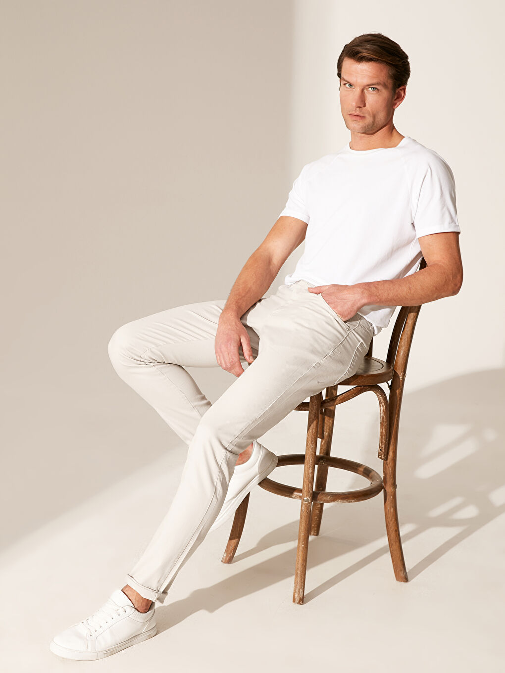 Bej Slim Fit Armürlü Pantolon