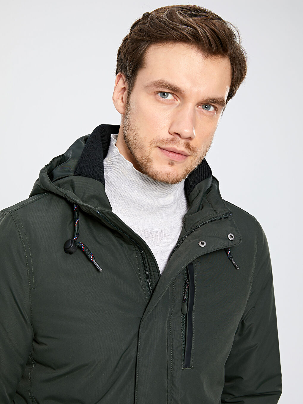 Стандартный мужской дождевик с капюшоном-3