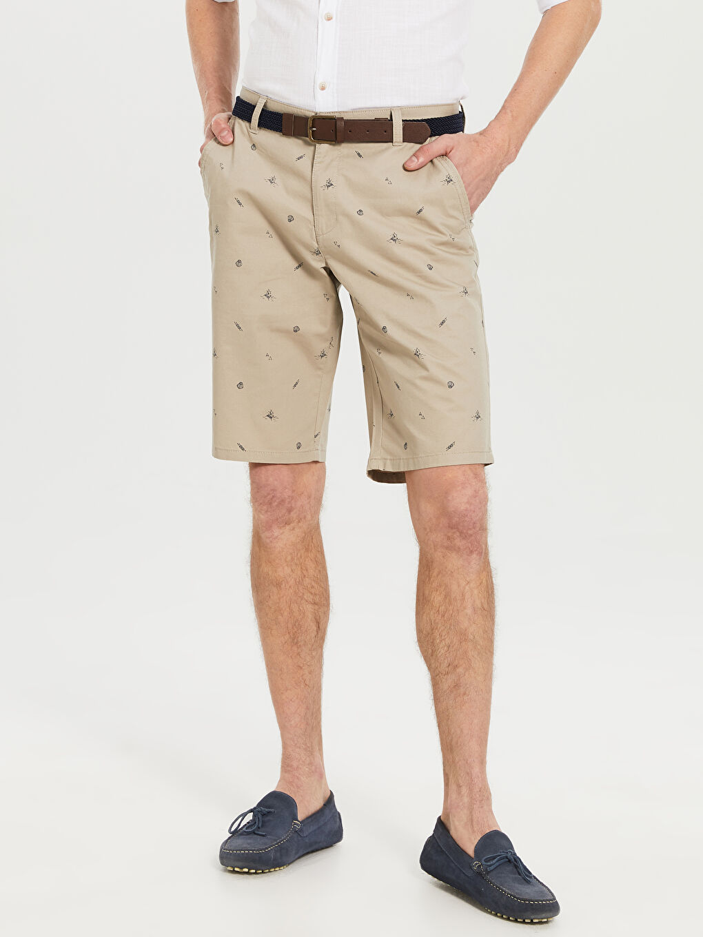 Bej Standart Kalıp Desenli Gabardin Erkek Şort-3