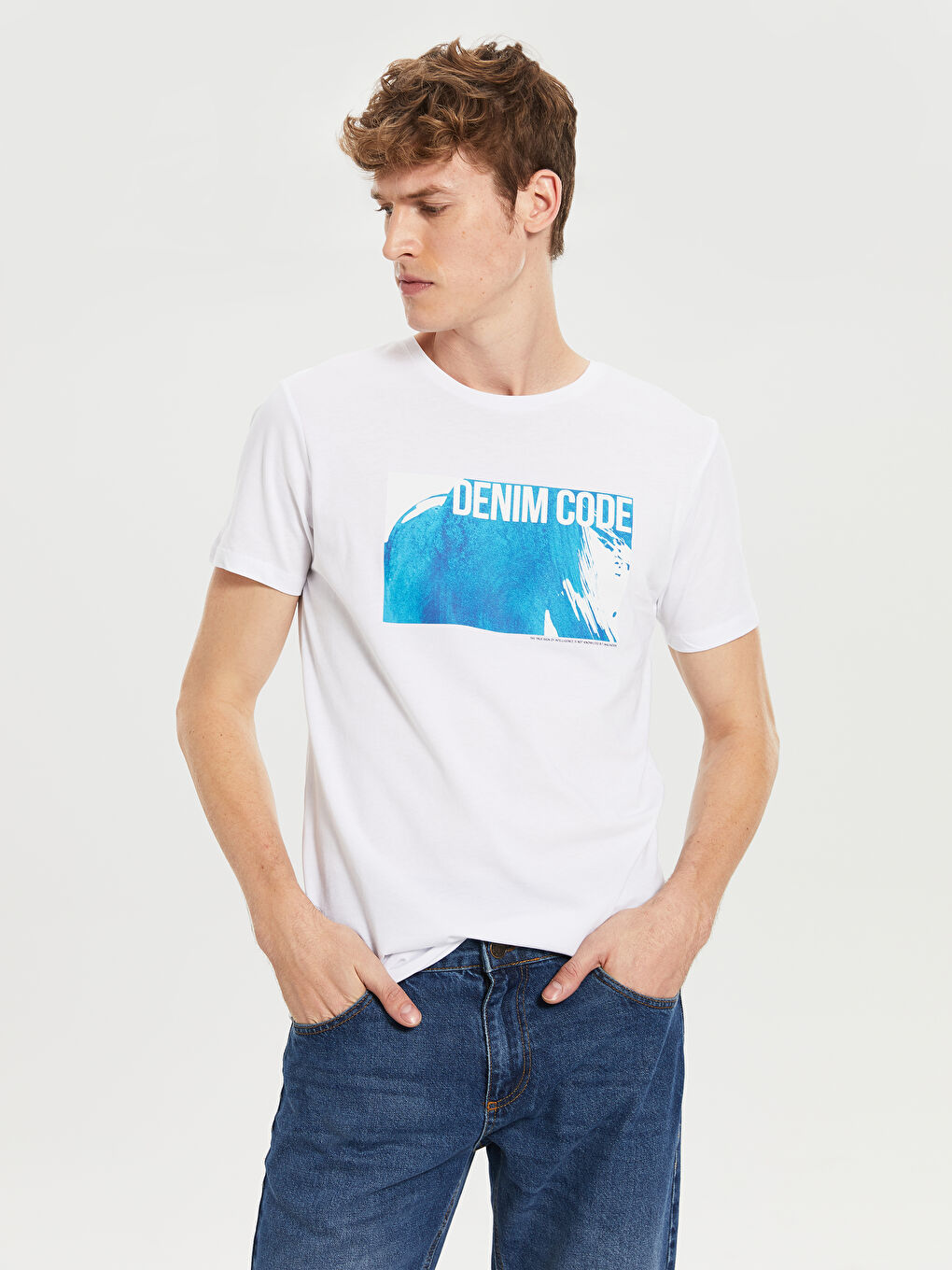 Beyaz Bisiklet Yaka Kısa Kollu Baskılı Penye Erkek Tişört