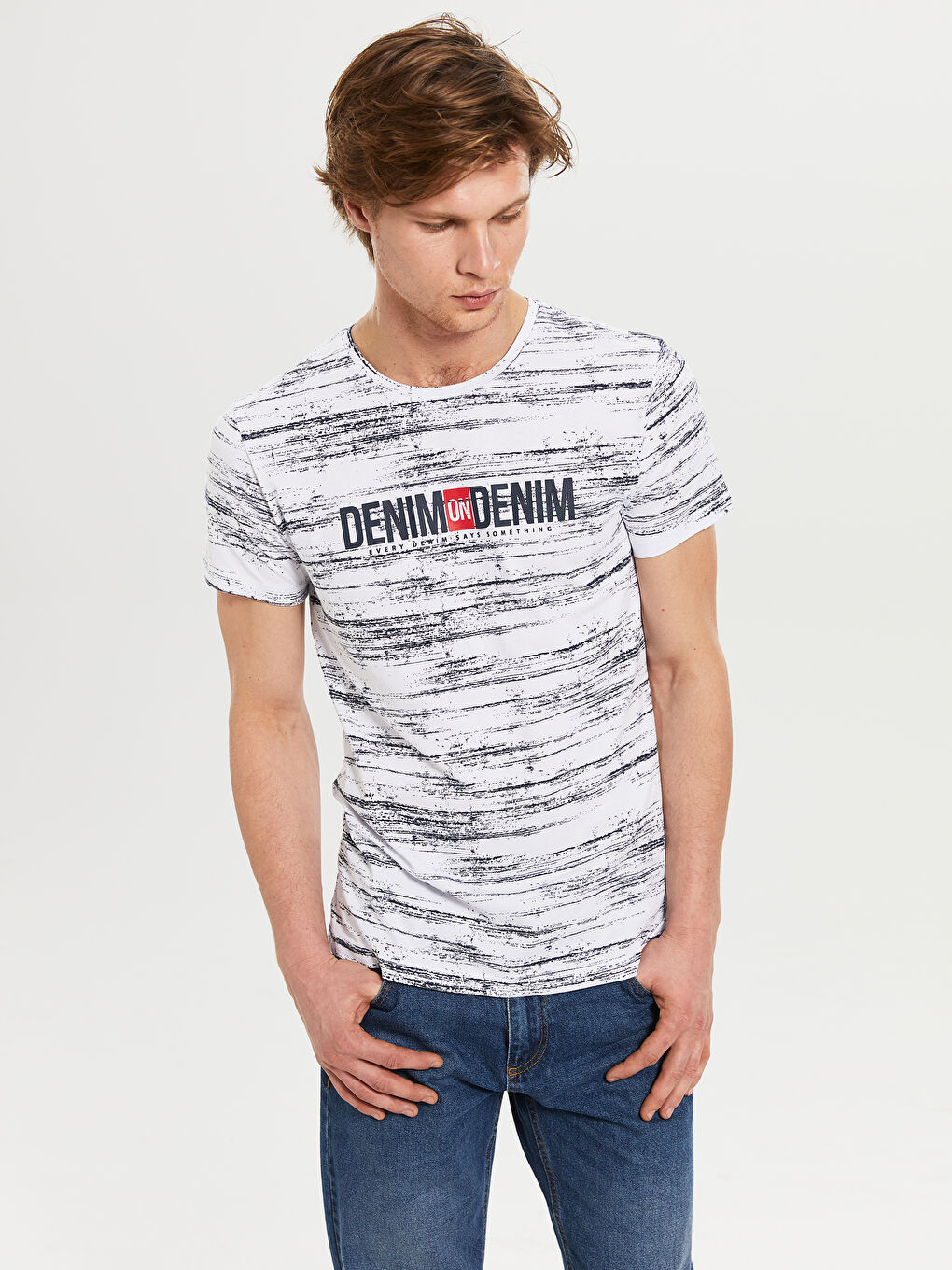 Beyaz Bisiklet Yaka Kısa Kollu Baskılı Penye Erkek Tişört