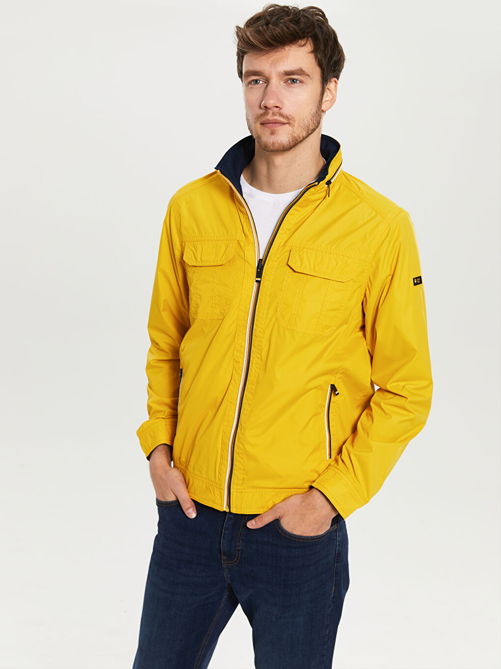 Sarı Standart Kalıp Dik Yaka İnce Erkek Mont-4