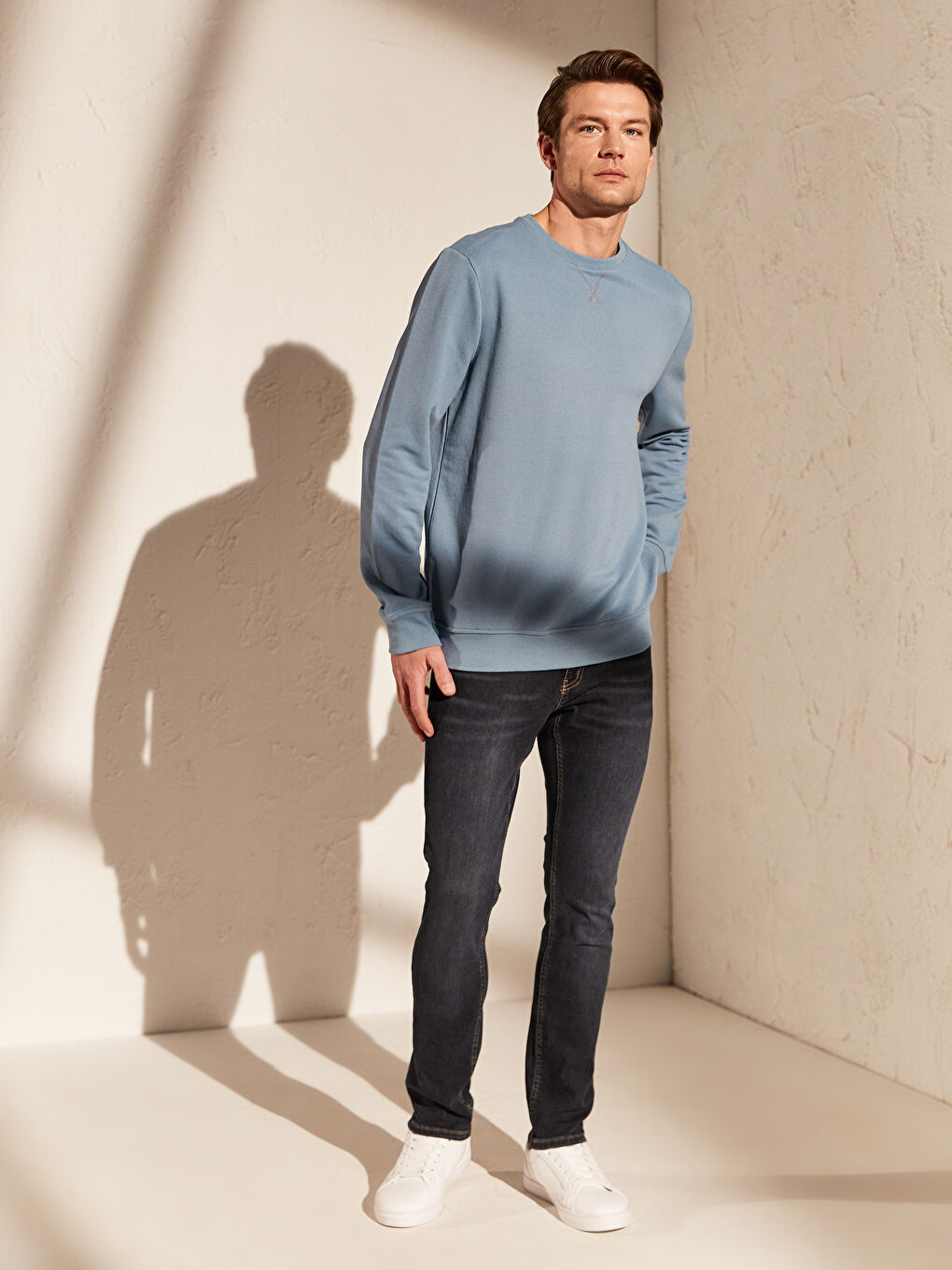 Crew Neck Basic Sweatshirt-4