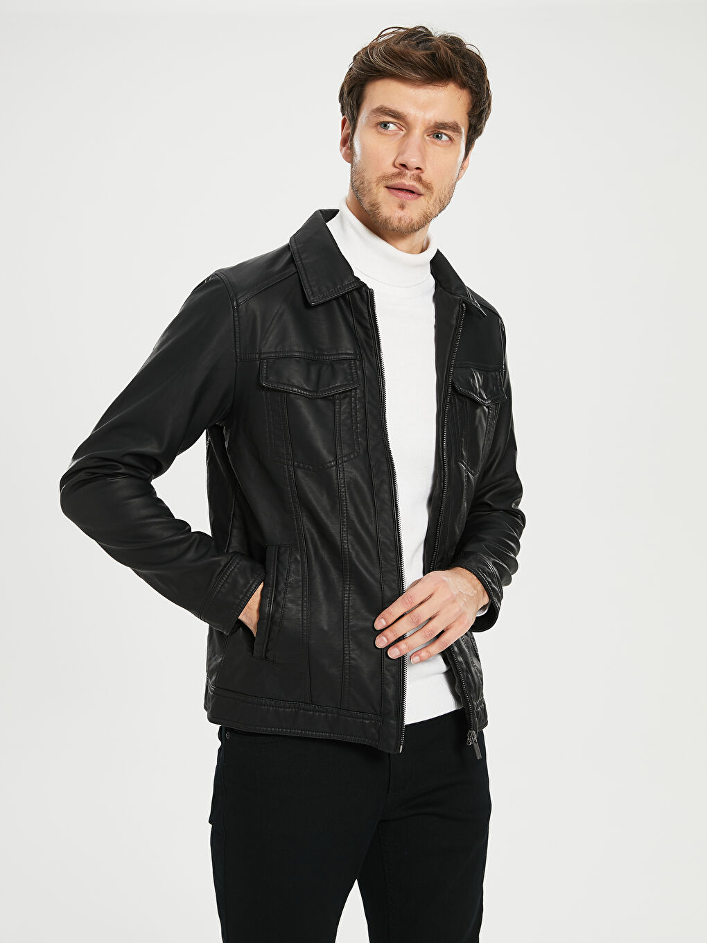 Siyah Erkek Deri Görünümlü Mont-1