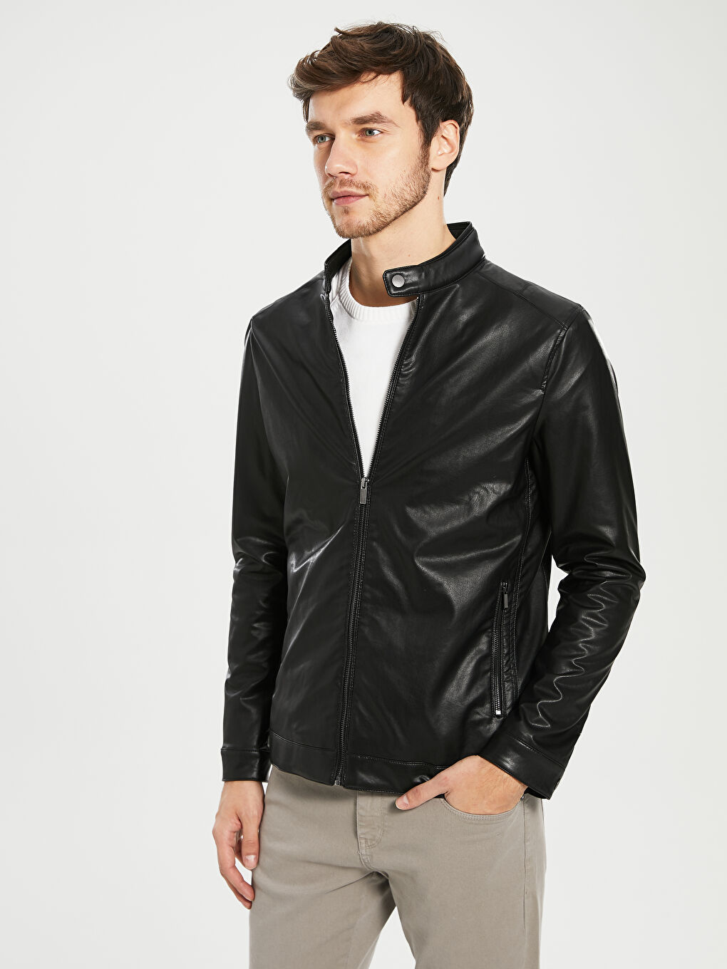 Siyah Erkek Deri Görünümlü Mont