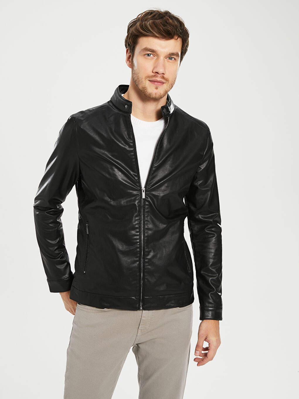 Siyah Erkek Deri Görünümlü Mont-1