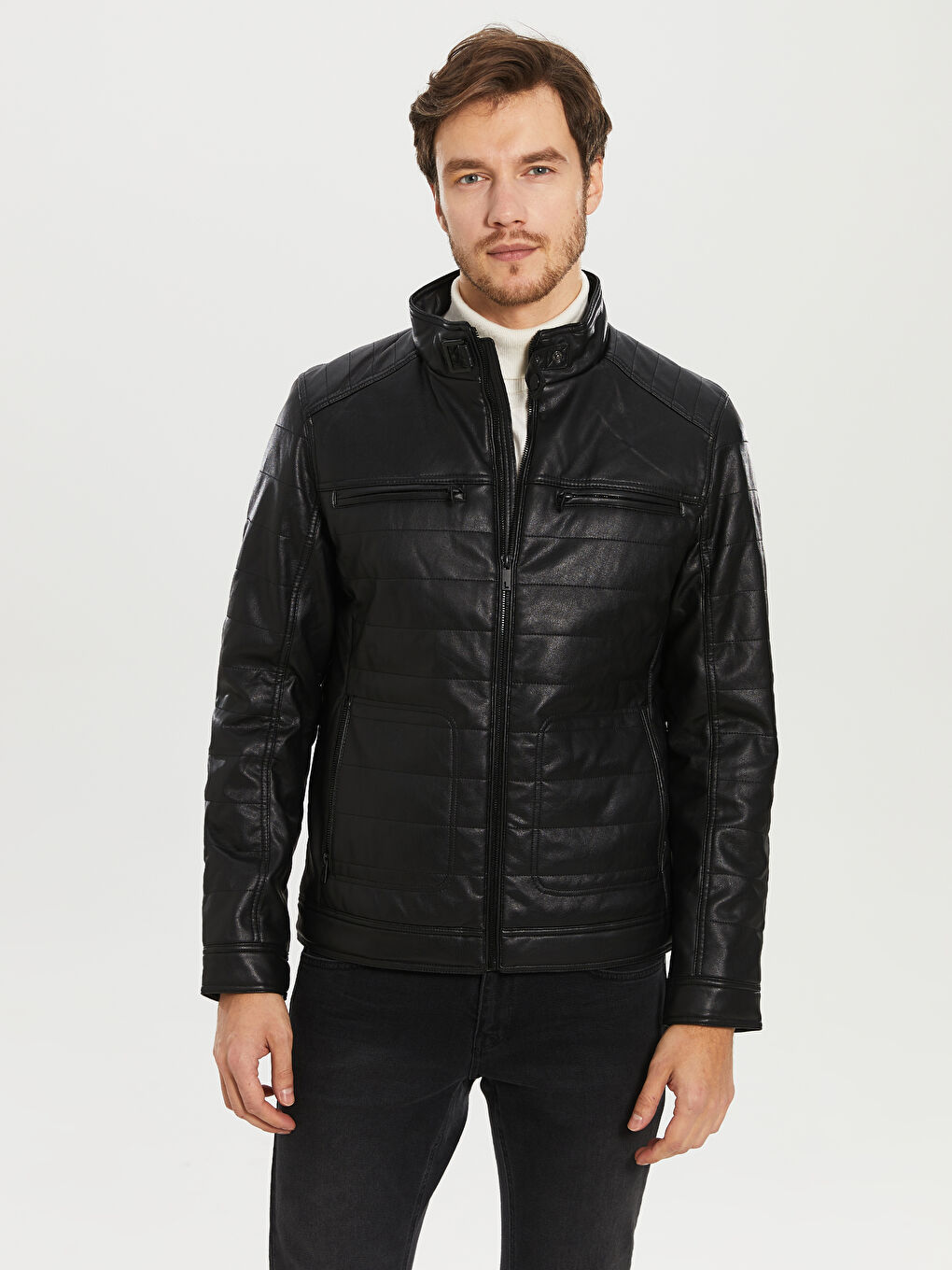 Siyah Slim Fit Dik Yaka Erkek Deri Görünümlü Mont