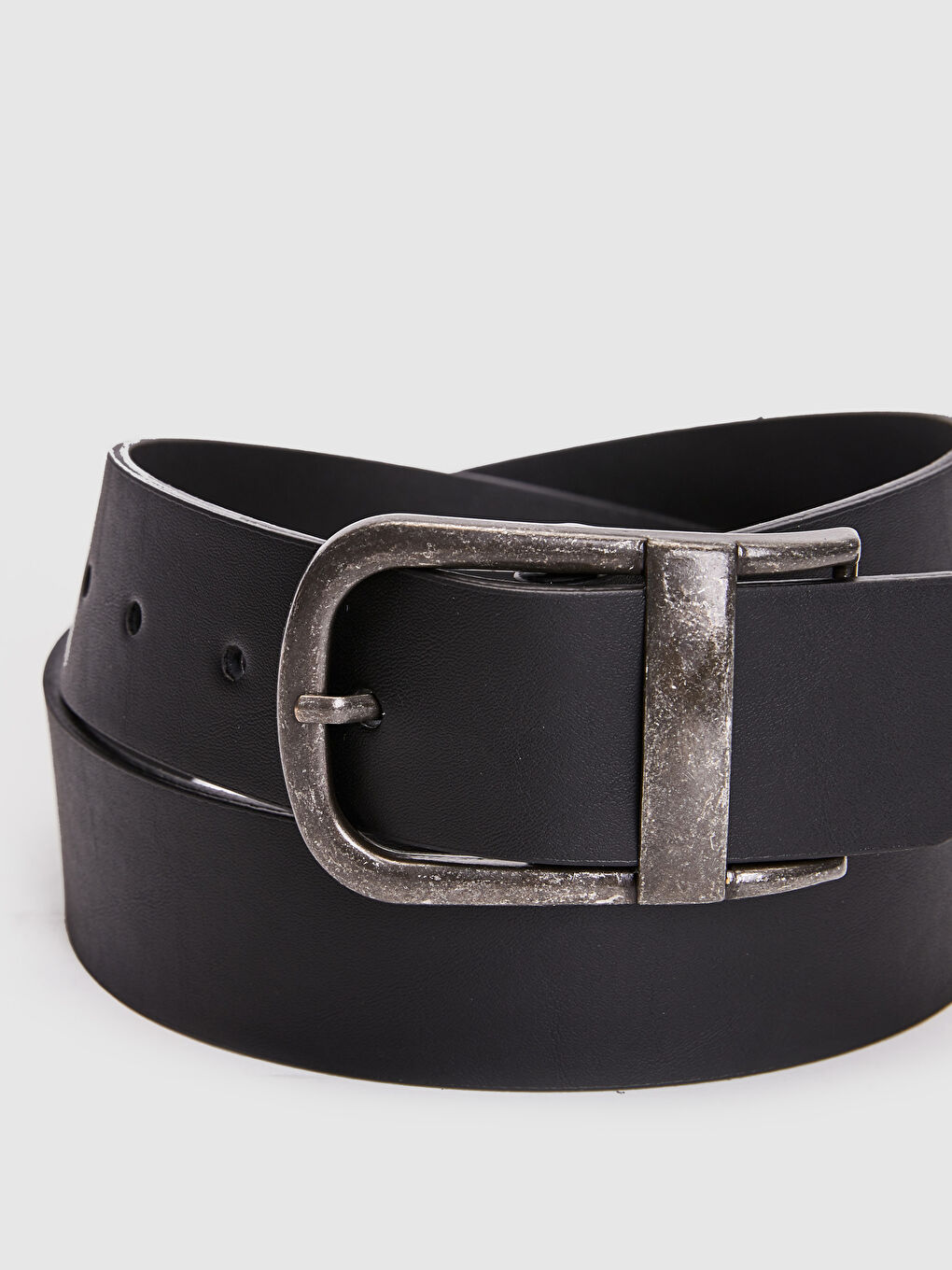 Siyah Deri Görünümlü Kemer-1