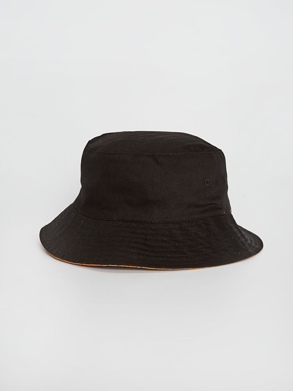 Ерлер Аралас Панама-1