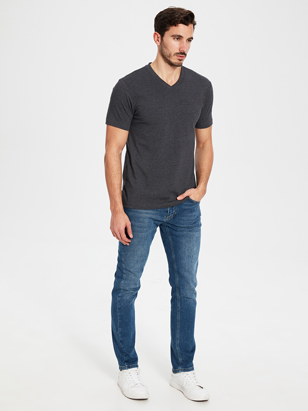 V-neck And Short Sleeve Cotton T-shirt-3