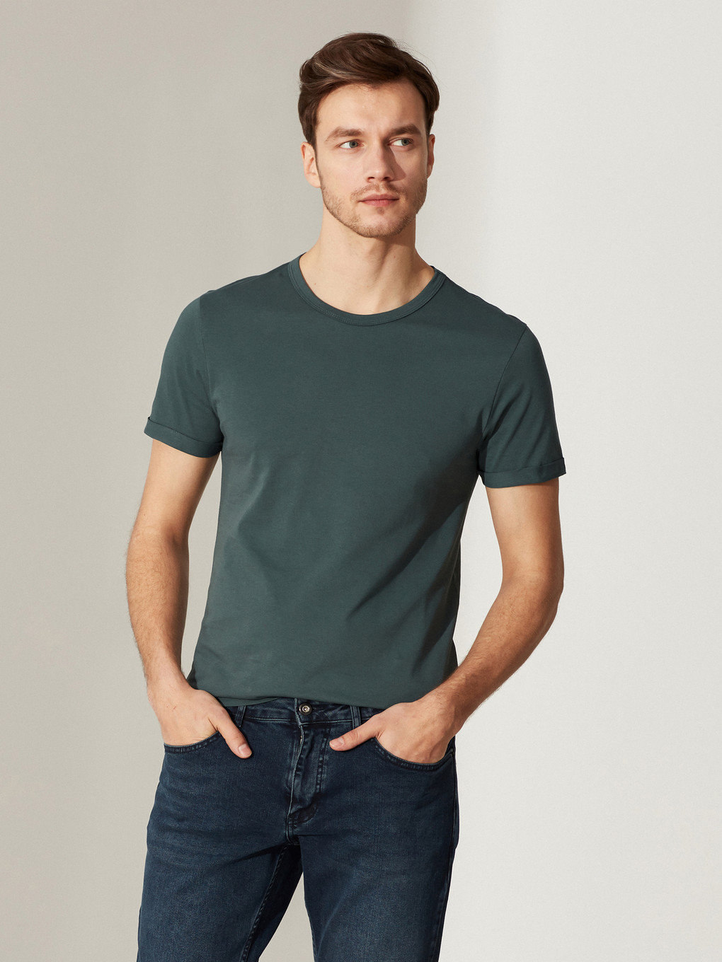 Slim Fit Crew Neck Basic T-shirt-1