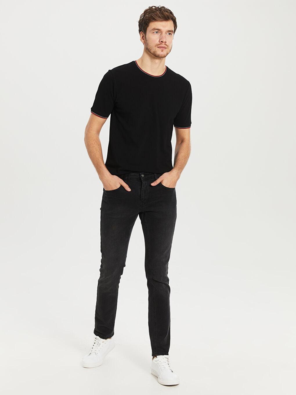 Siyah Bisiklet Yaka Kısa Kollu Pamuklu Basic Tişört-4