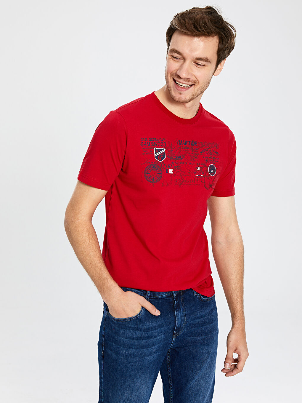 Kırmızı Tişört-2