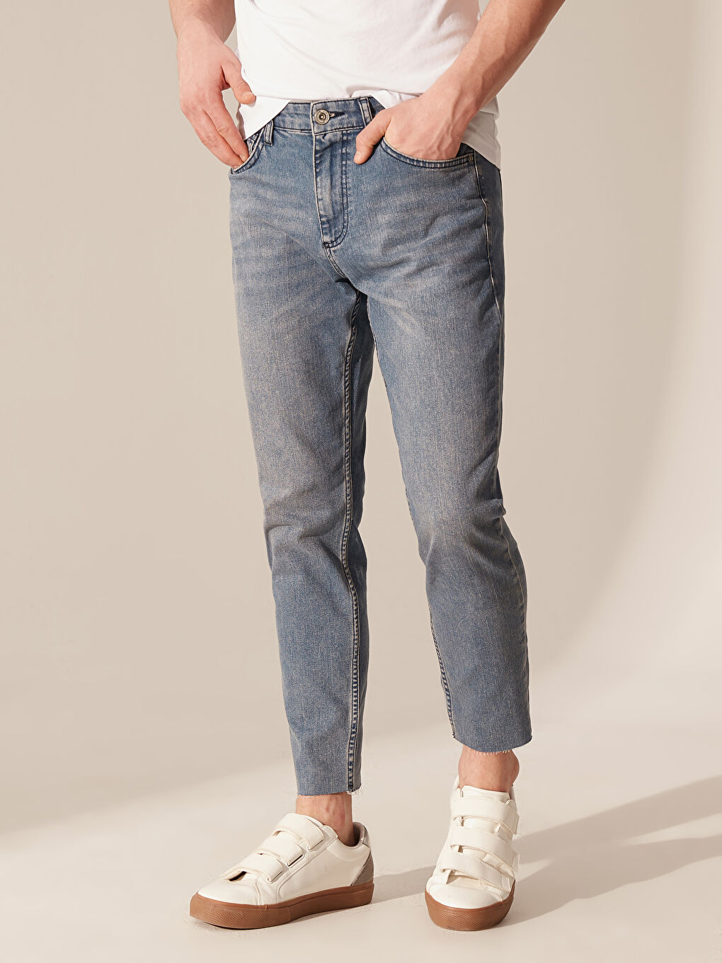 740 მოკლე მოდელის მამაკაცის ჯინსი-2