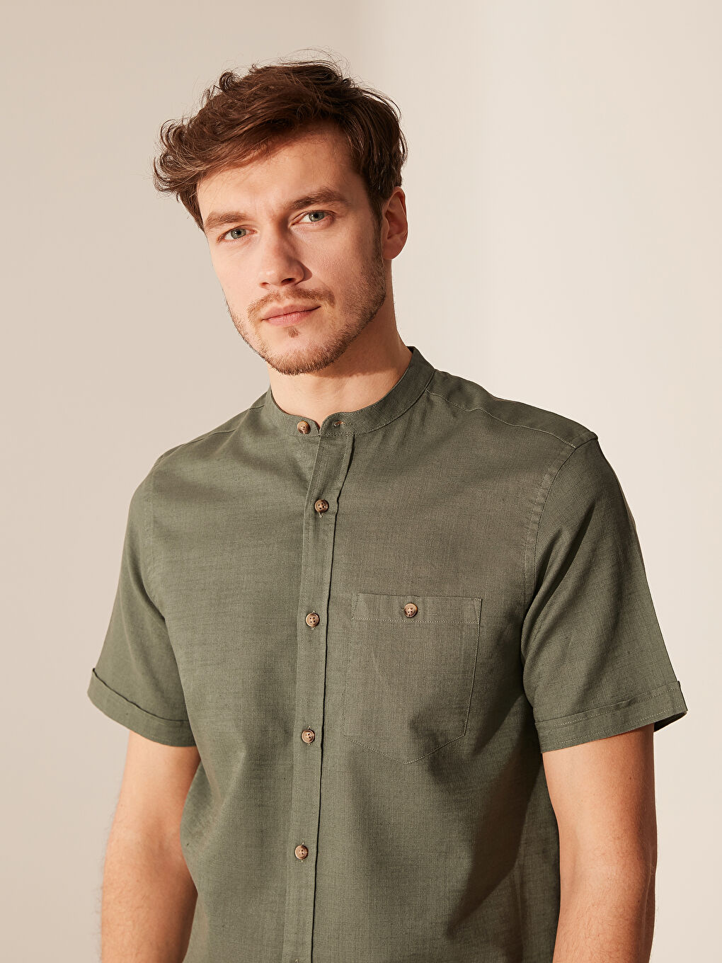 LCWAIKIKI Classic Regular Fit Short Sleeve Shirt -0S5751Z8-CRN