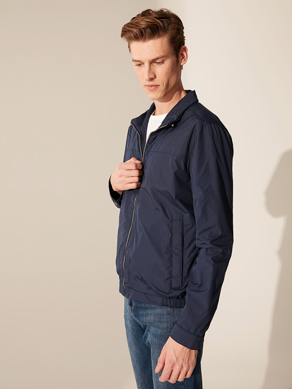 Lacivert Standart Kalıp Dik Yaka İnce Erkek Mont-3