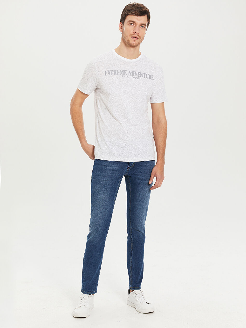 Ekru Bisiklet Yaka Kısa Kollu Baskılı Penye Erkek Tişört-3