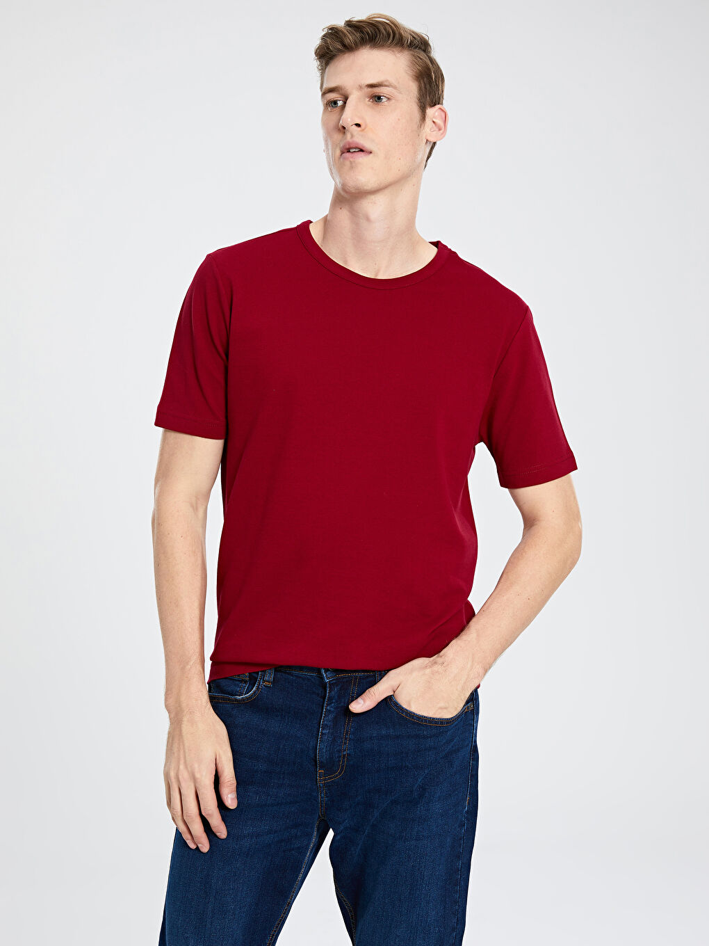 Базовая футболка с короткими рукавами и круглым вырезом-1