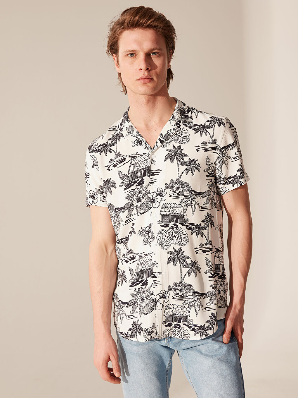 Чоловік БІЛИЙ Сорочка-1