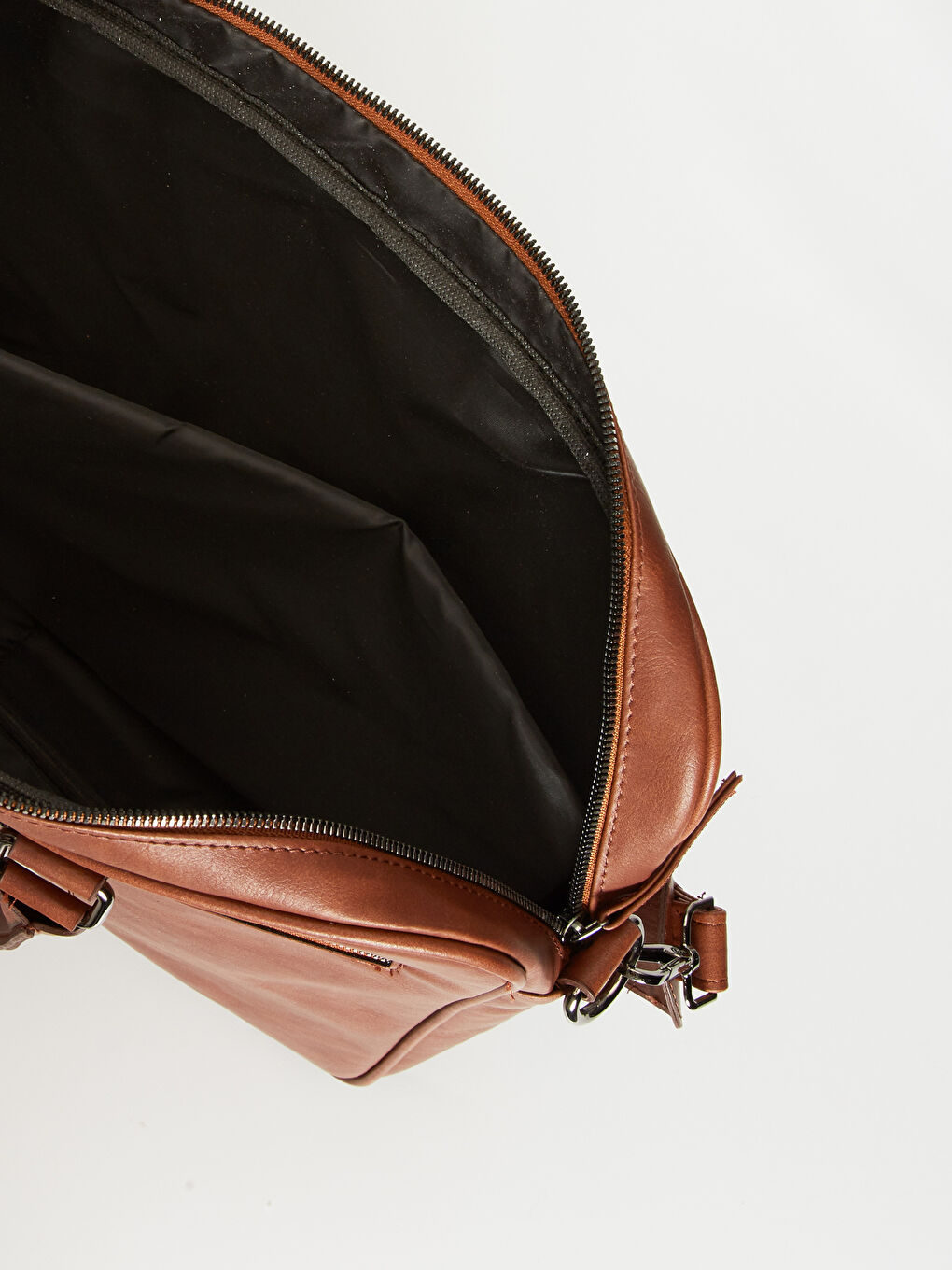 Kahverengi Deri Görünümlü Evrak Çantası-2