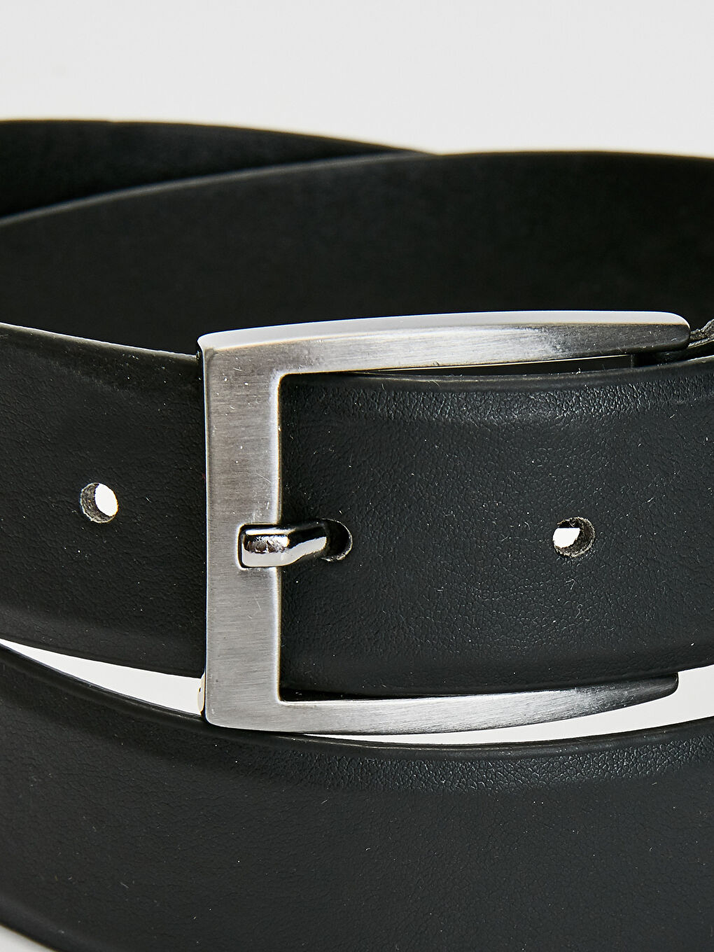 Siyah Deri Görünümlü Kemer-1