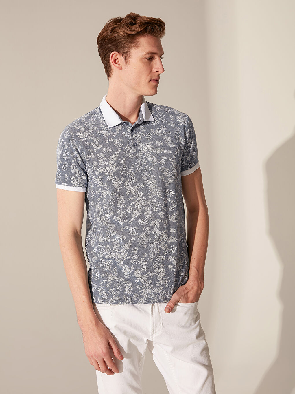 Mavi Çiçek Desenli Polo Yaka Kısa Kollu Pike Tişört-3