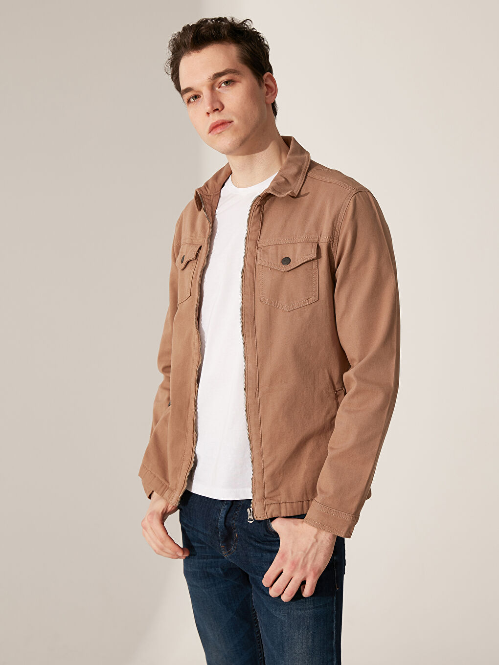 Bej Standart Kalıp Gömlek Yaka İnce Erkek Mont-1