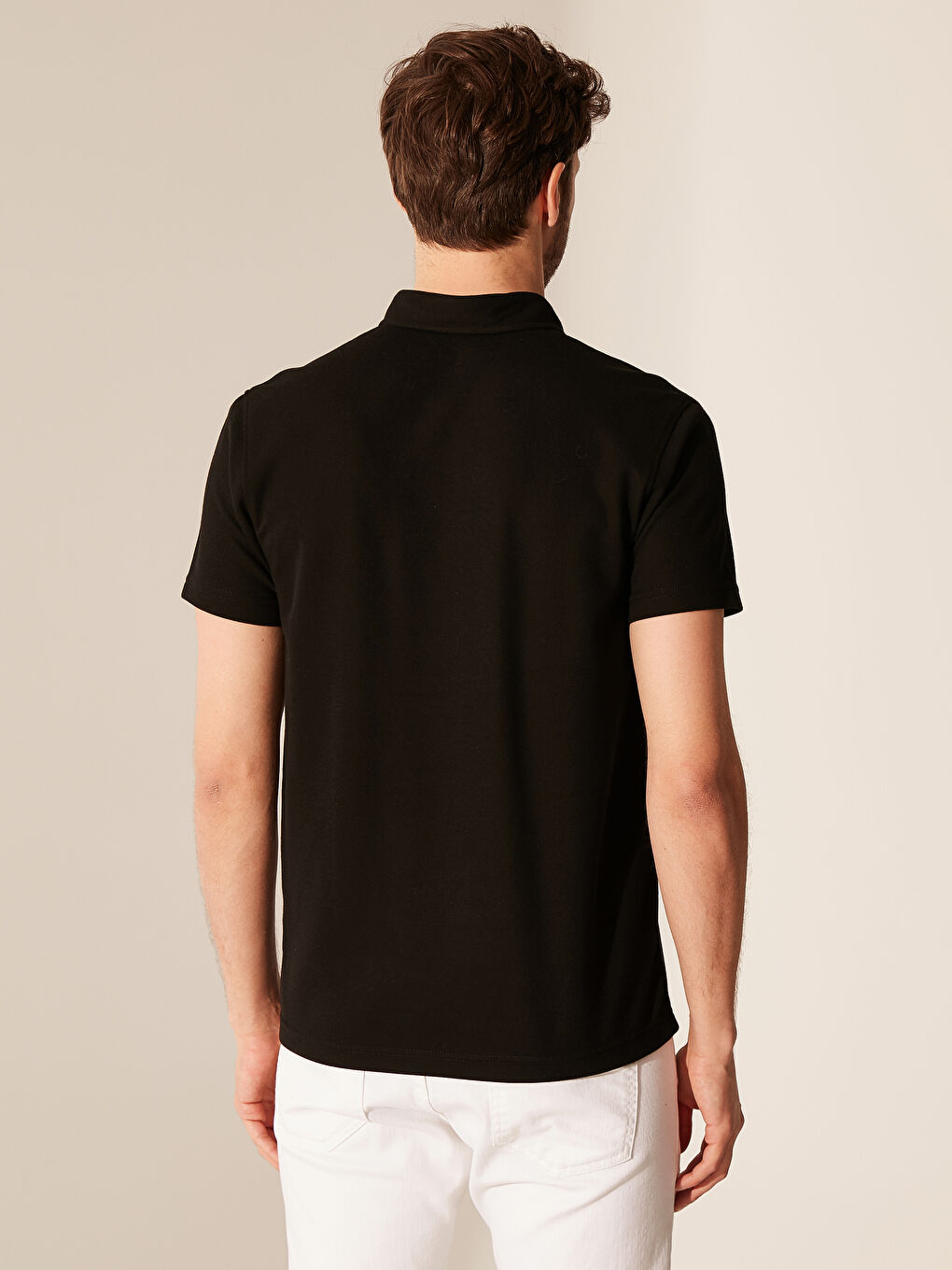 Siyah Polo Yaka Kısa Kollu Tişört-1