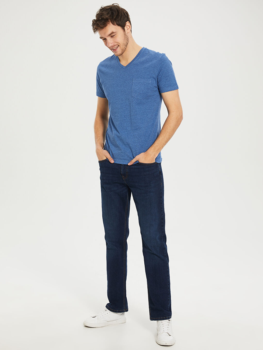 Lacivert V Yaka Kısa Kollu Basic Penye Erkek Tişört-3