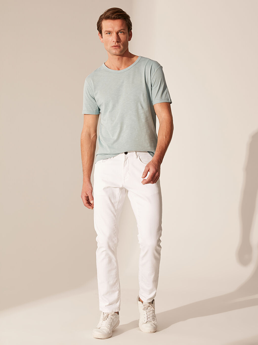 Mavi Bisiklet Yaka Kısa Kollu Basic Penye Erkek Tişört-3