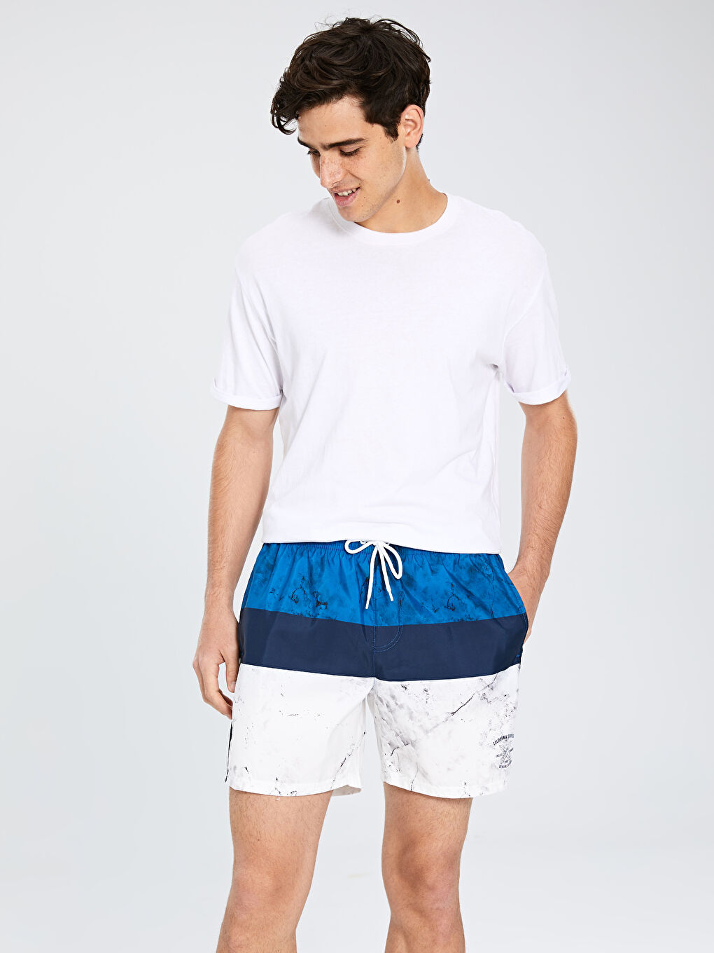 Lacivert Kısa Boy Çizgili Deniz Şortu-1