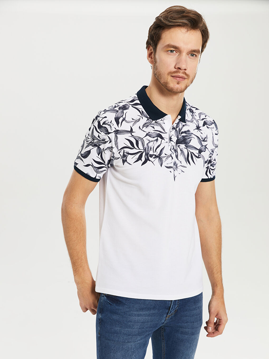 Beyaz Polo Yaka Kısa Kollu Pike Erkek Tişört