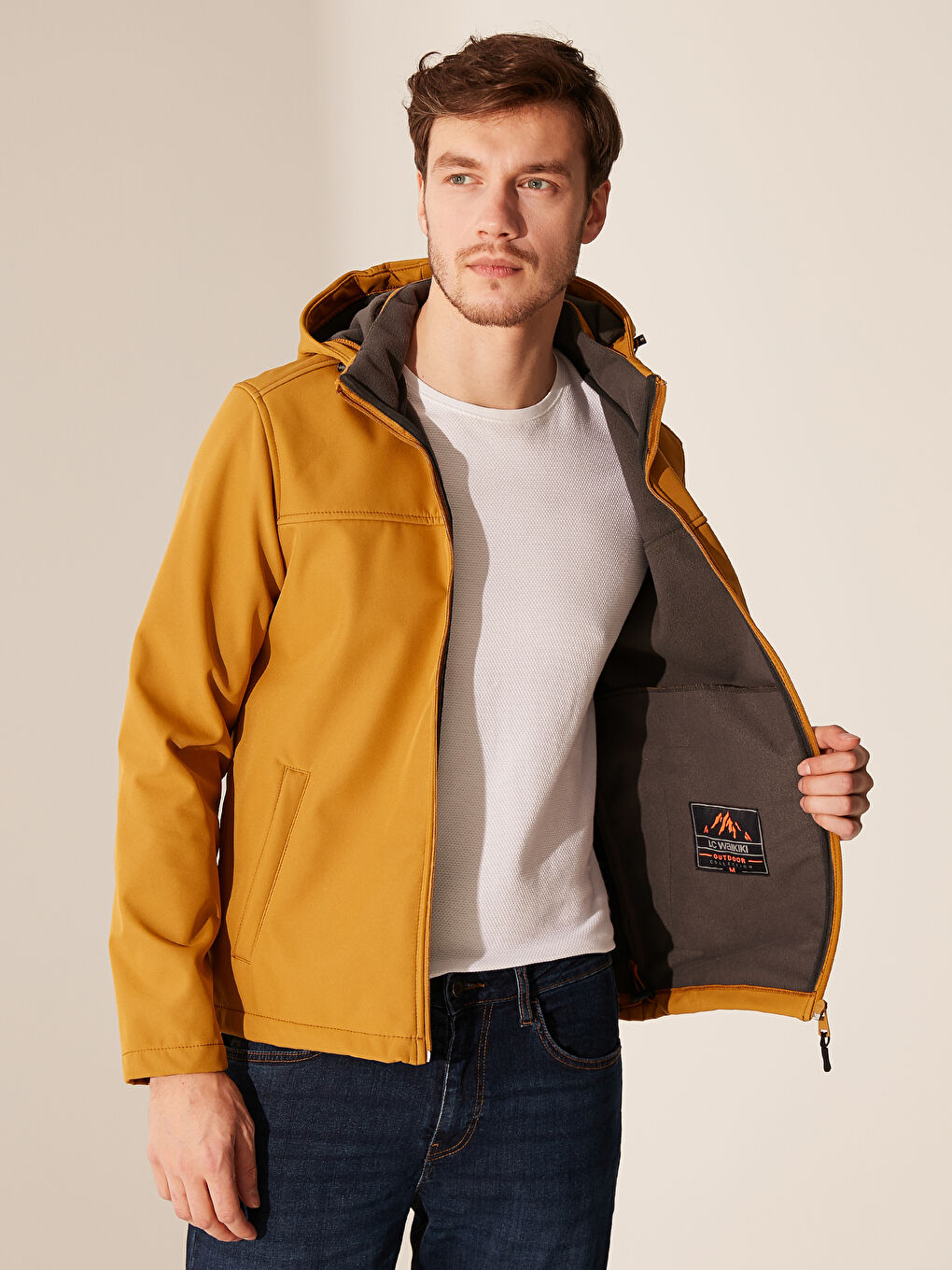 Sarı Kapüşonlu Softshell Mont-2