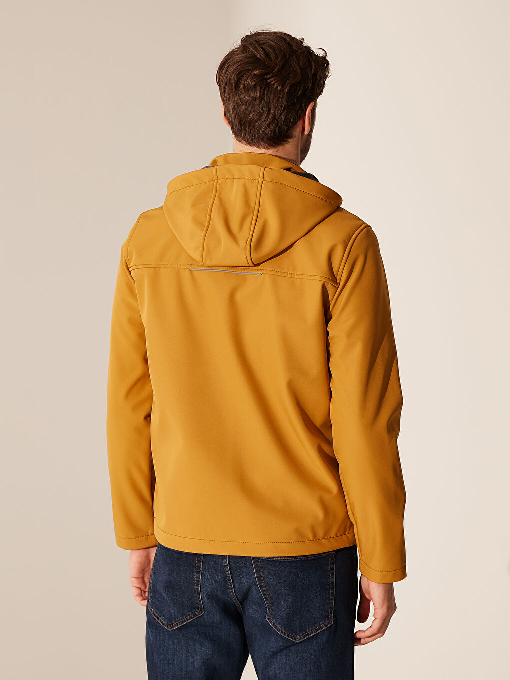 Sarı Kapüşonlu Softshell Mont-4