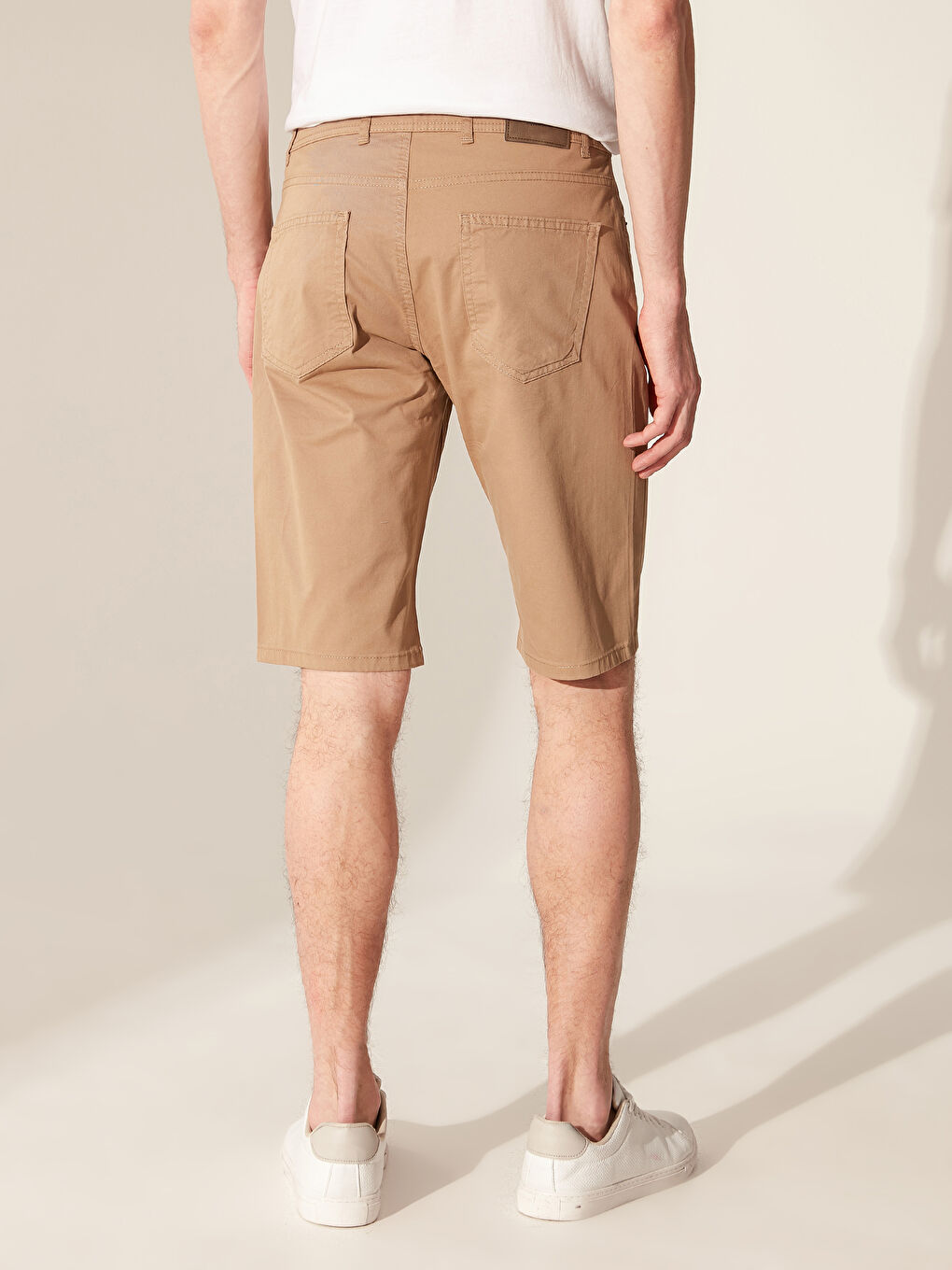 Bej Standart Kalıp Gabardin Erkek Şort-3