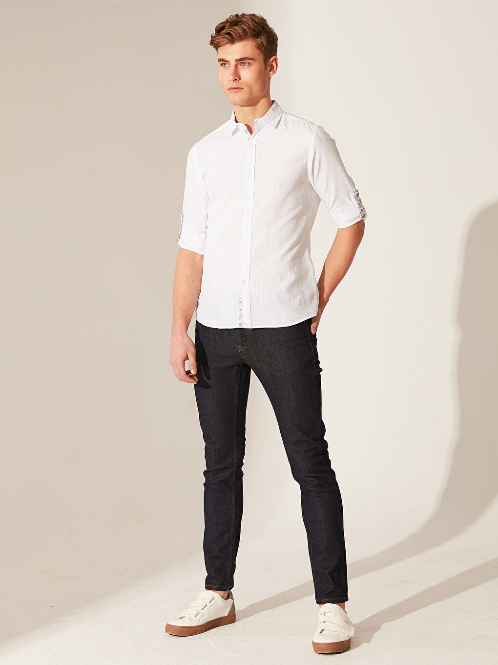 Beyaz Ekstra Slim Fit Uzun Kollu Poplin Gömlek-12