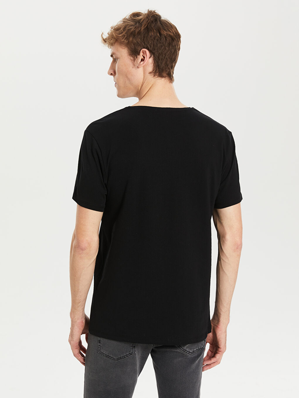 Siyah Bisiklet Yaka Penye Erkek Tişört-2