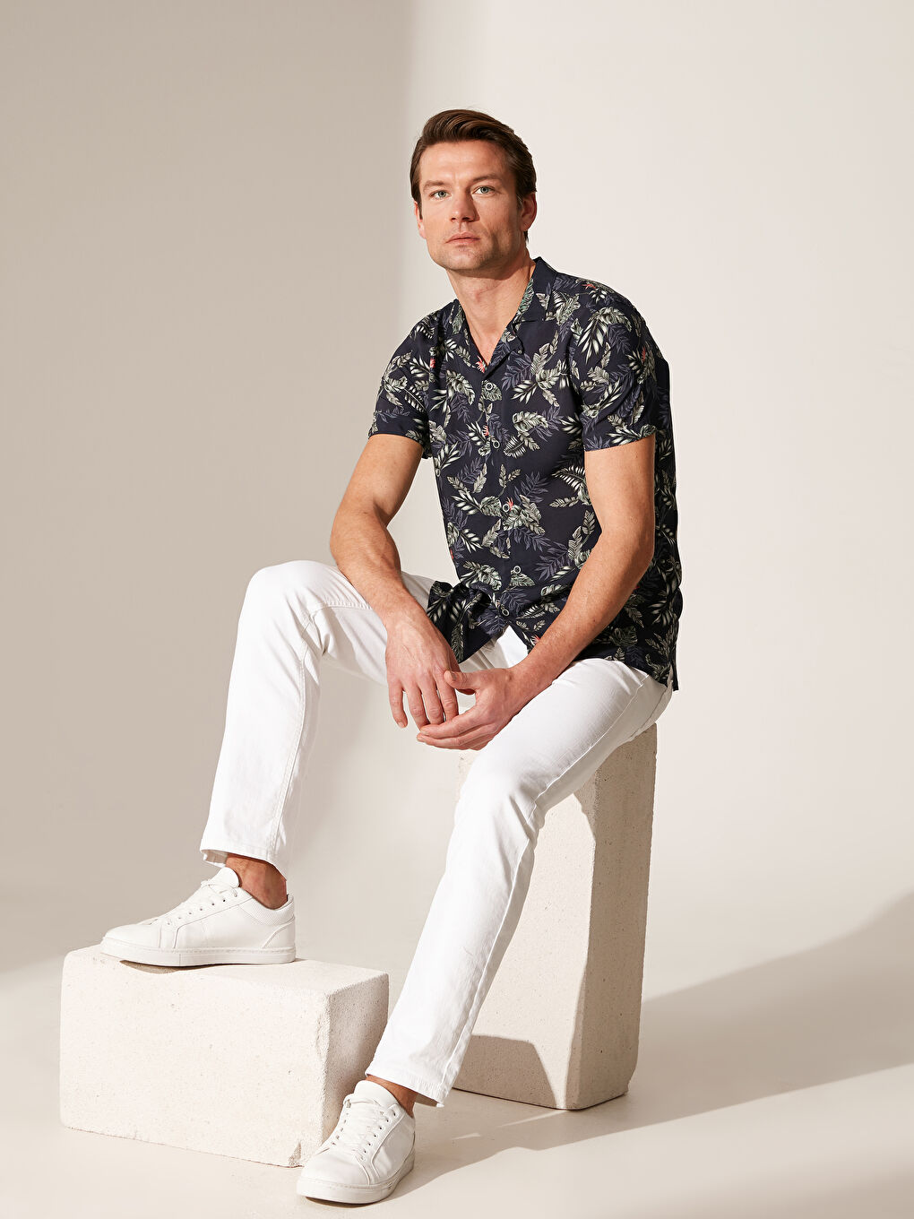 Slim Fit Short Sleeve Patterned Viscose Men's Shirt-2