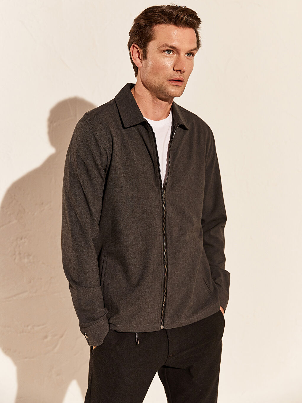 Gri Dar Kalıp Gömlek Yaka Basic Erkek Hırka