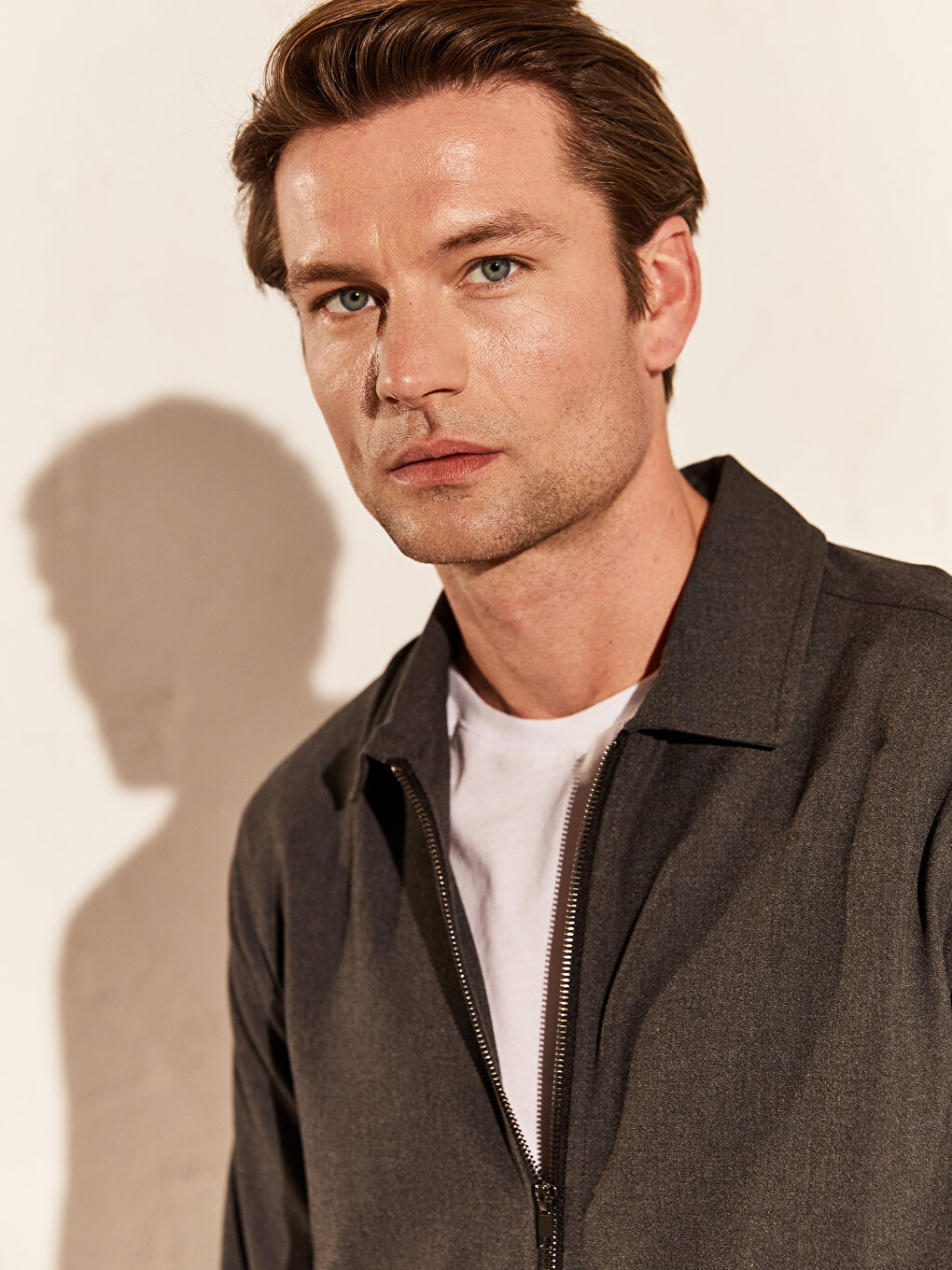 Gri Dar Kalıp Gömlek Yaka Basic Erkek Hırka-2