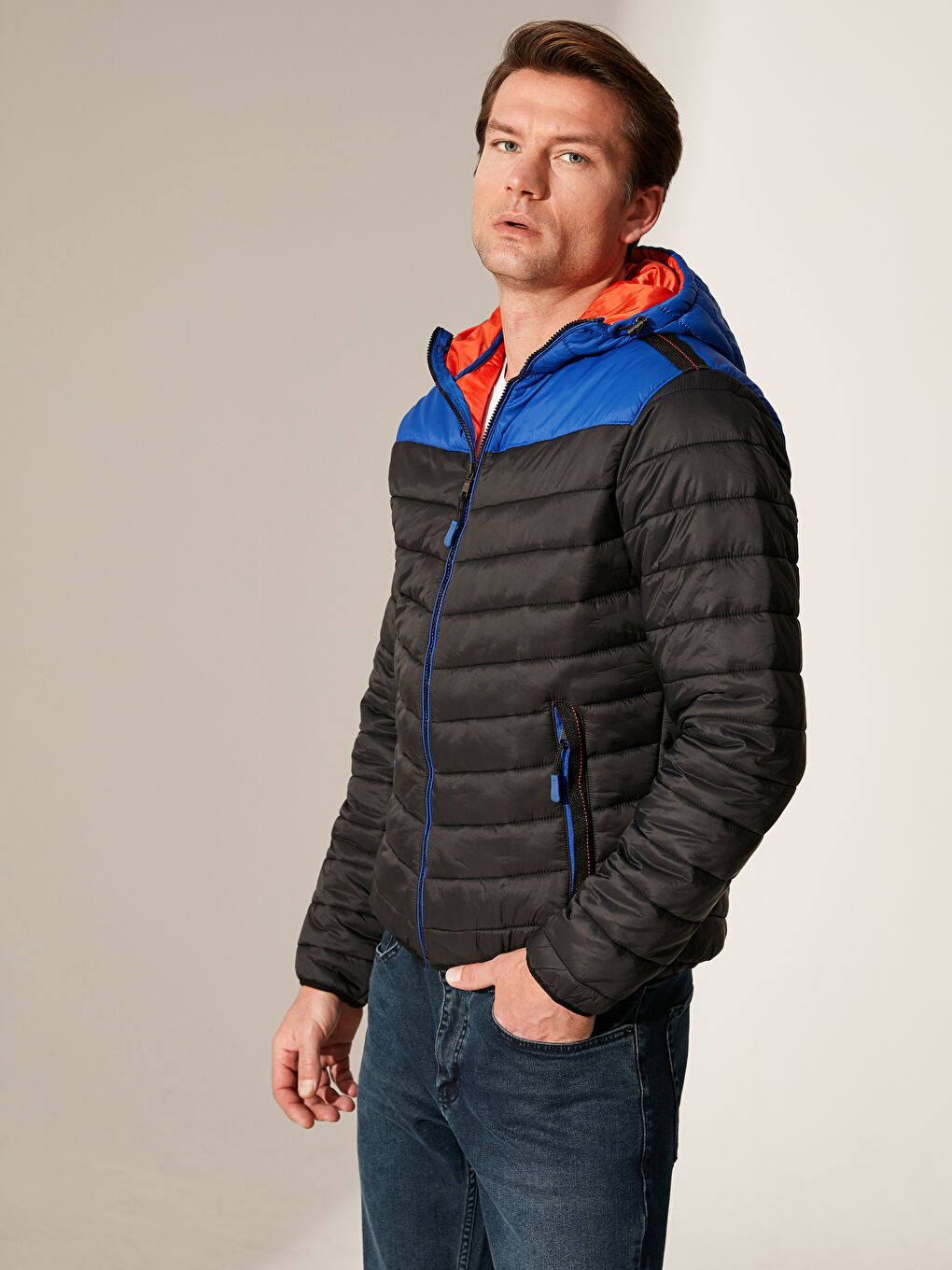 بالطو منتفخ سادة هودي تخين للرجال-1