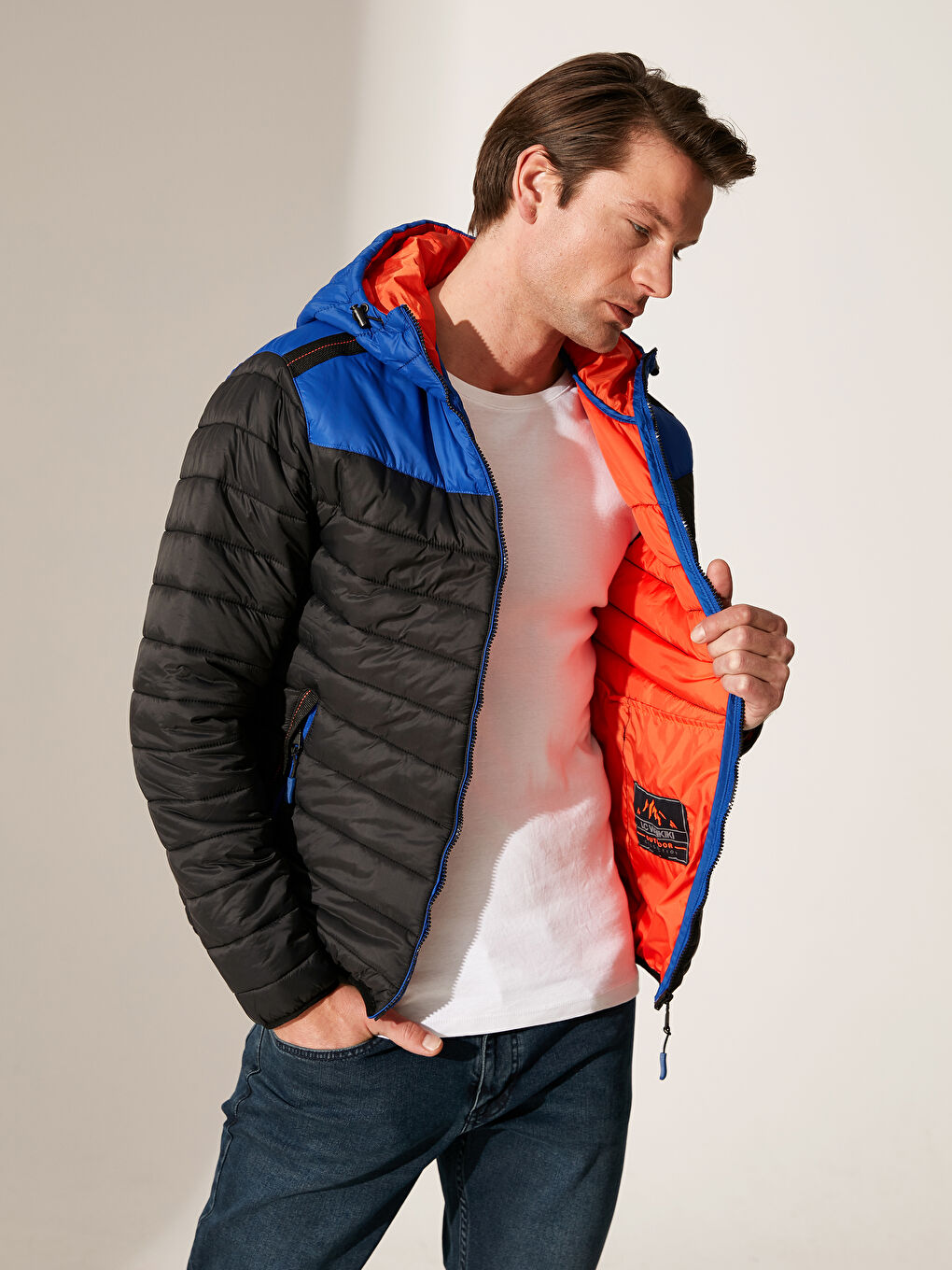 بالطو منتفخ سادة هودي تخين للرجال-2