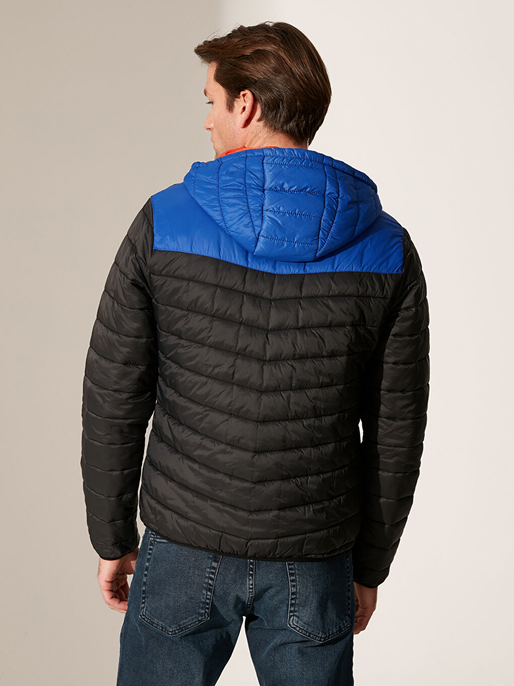 بالطو منتفخ سادة هودي تخين للرجال-3