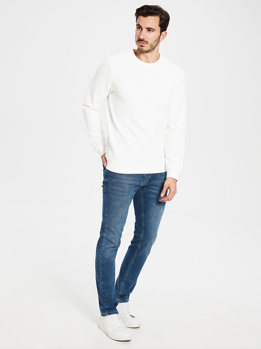 Beyaz Bisiklet Yaka Uzun Kollu Kalın Erkek Sweatshirt-3