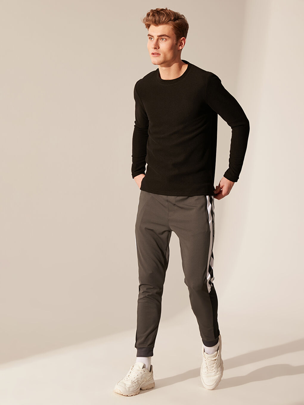 Siyah Polar Erkek Tişört-4