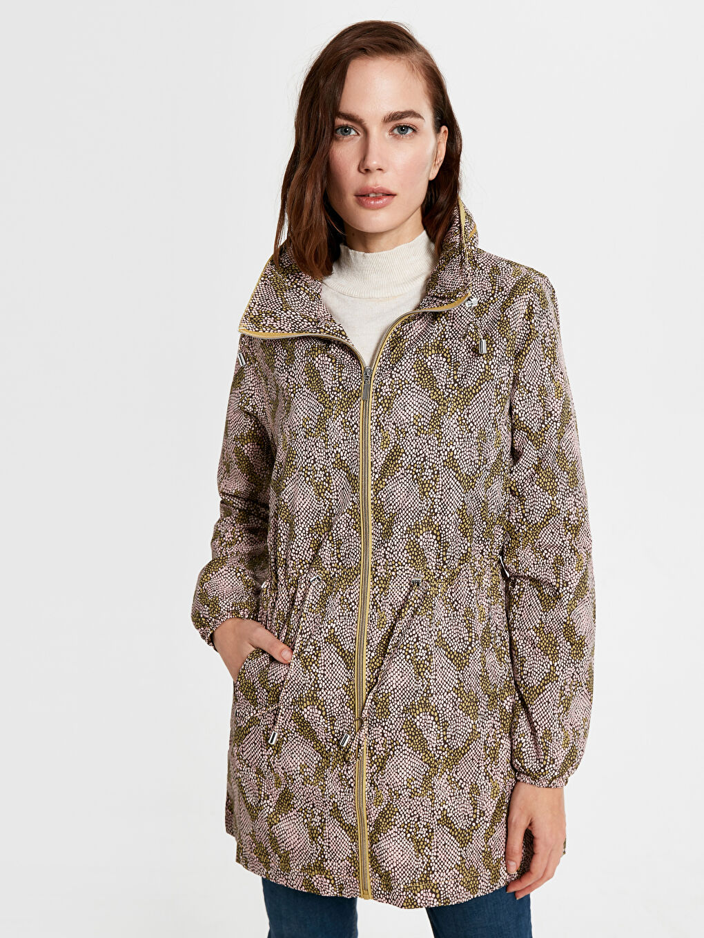 Woman GREEN Raincoat