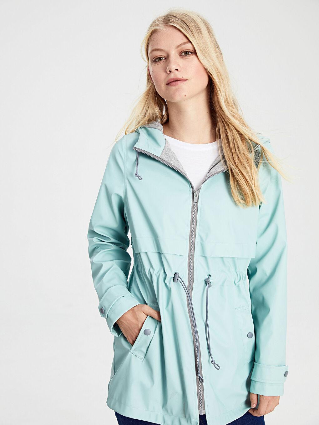 Yeşil Kapüşonlu Uzun Kollu Kadın Yağmurluk-1