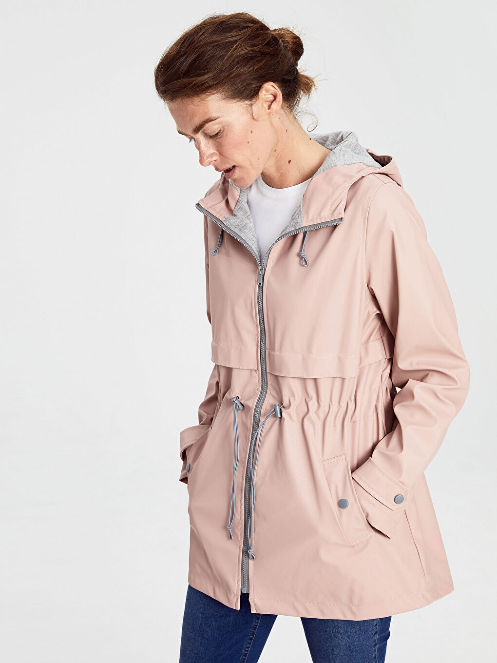 Женский дождевик с капюшоном и длинным рукавом