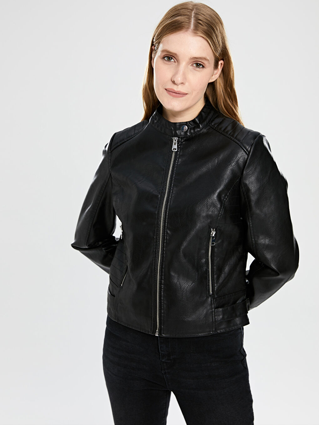 Siyah Uzun Kollu Kadın Deri Görünümlü Mont-2