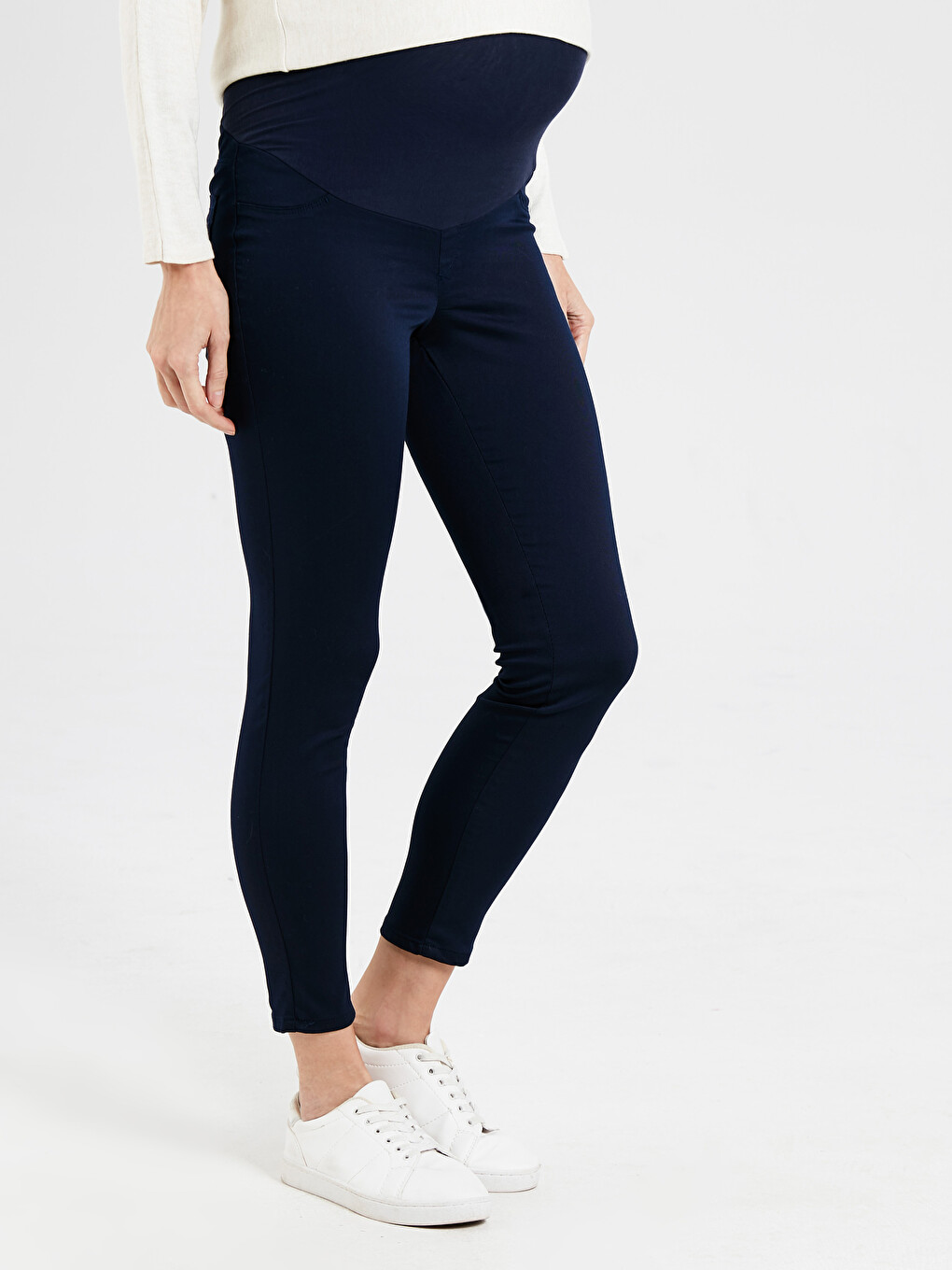 Skinny Maternity Trousers-5
